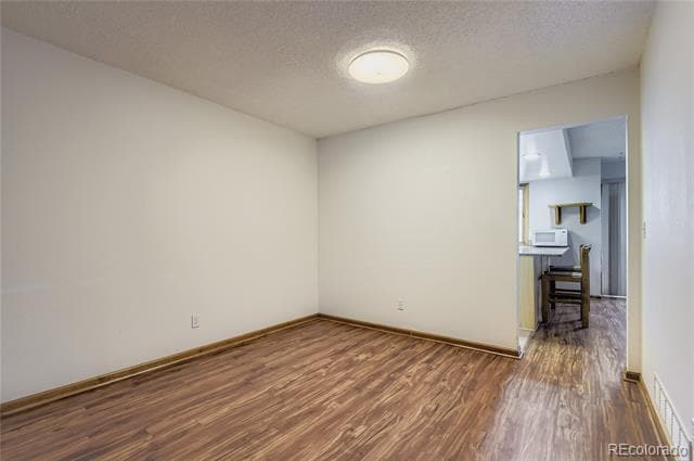 Building Photo - 7592 S Cove Cir
