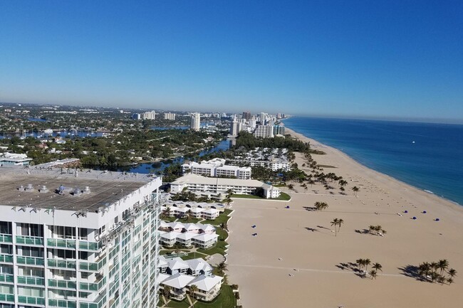 Building Photo - 2200 S Ocean Ln