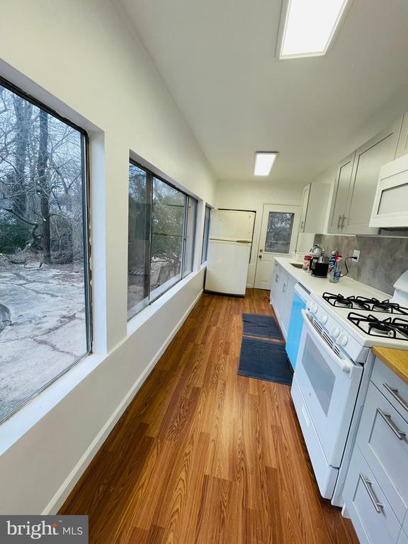 Building Photo - 9066 Baltimore Ave