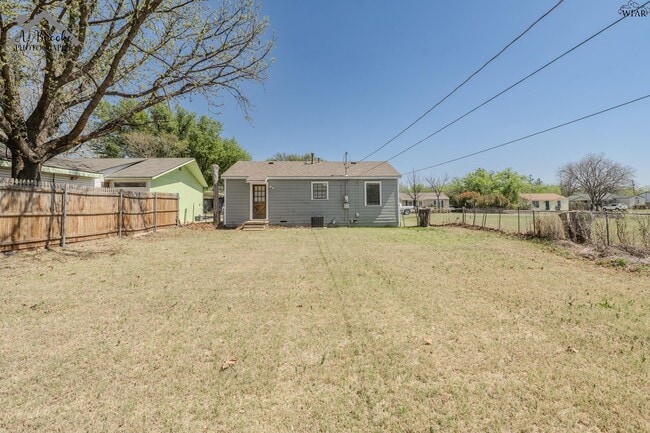 Building Photo - 3206 Grant St