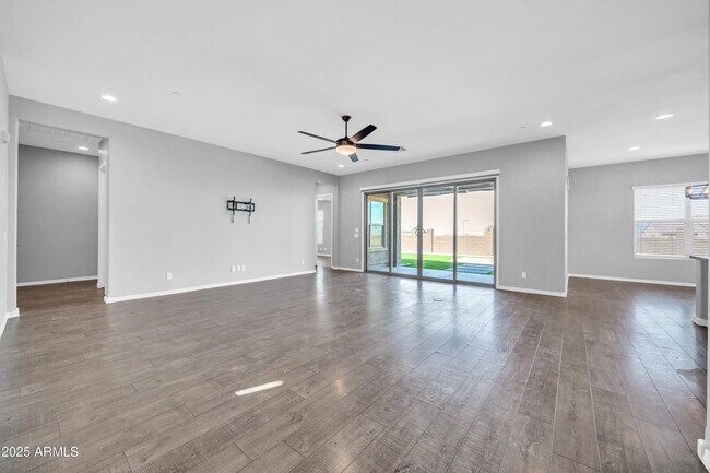 Building Photo - 25526 N 103rd Ave