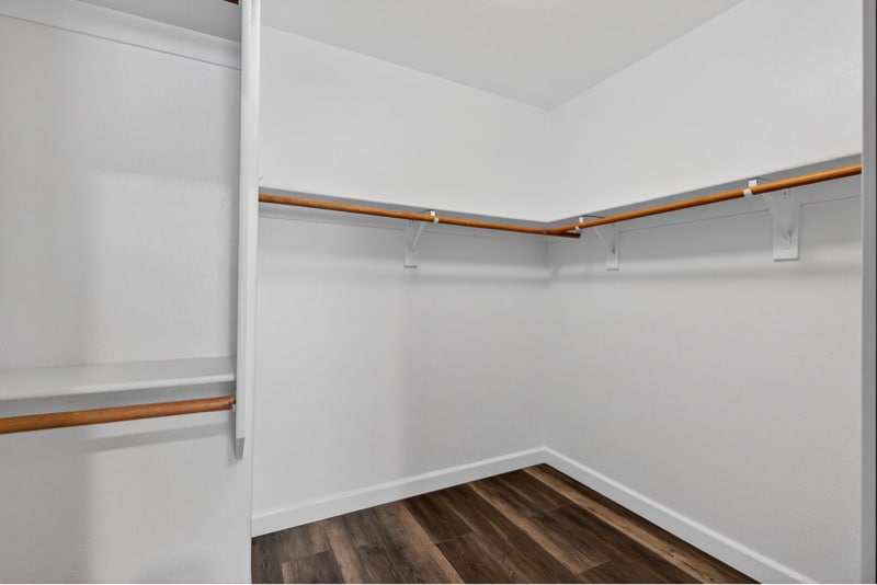 Building Photo - 8105 W Beck Ln