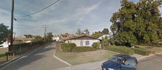 Primary Photo - 4350-4414 W Myrtle Ave