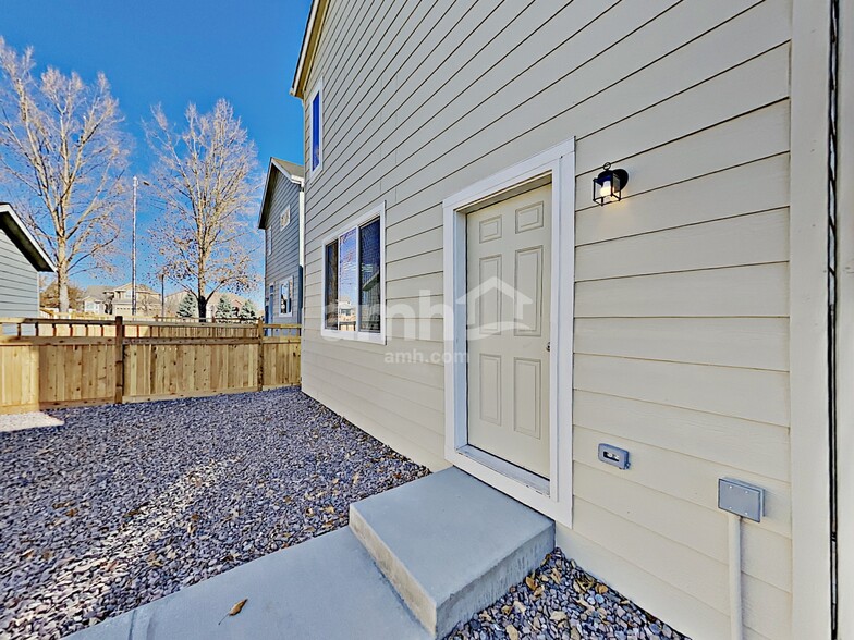 Building Photo - 4419 Crestone Peak St