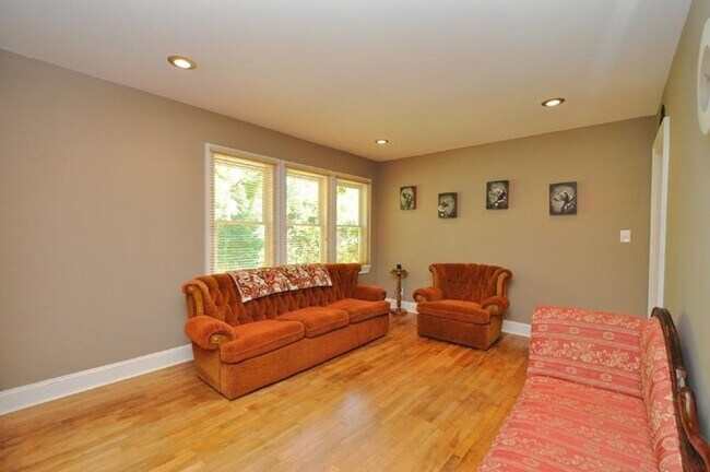 Building Photo - 3BR Near East Atlanta Village