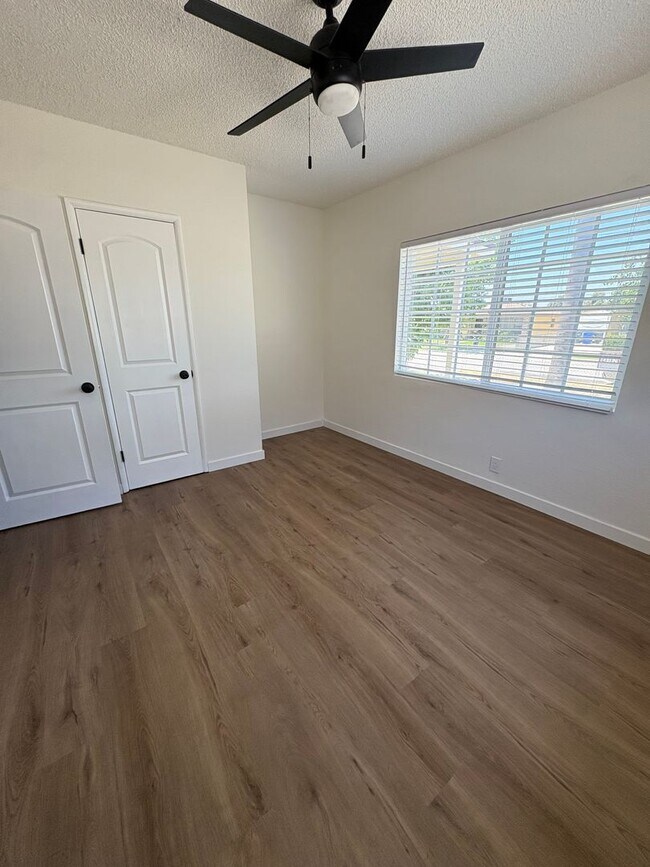Building Photo - Gorgeous Remodeled 4 bedrooms 2 Bathroom.