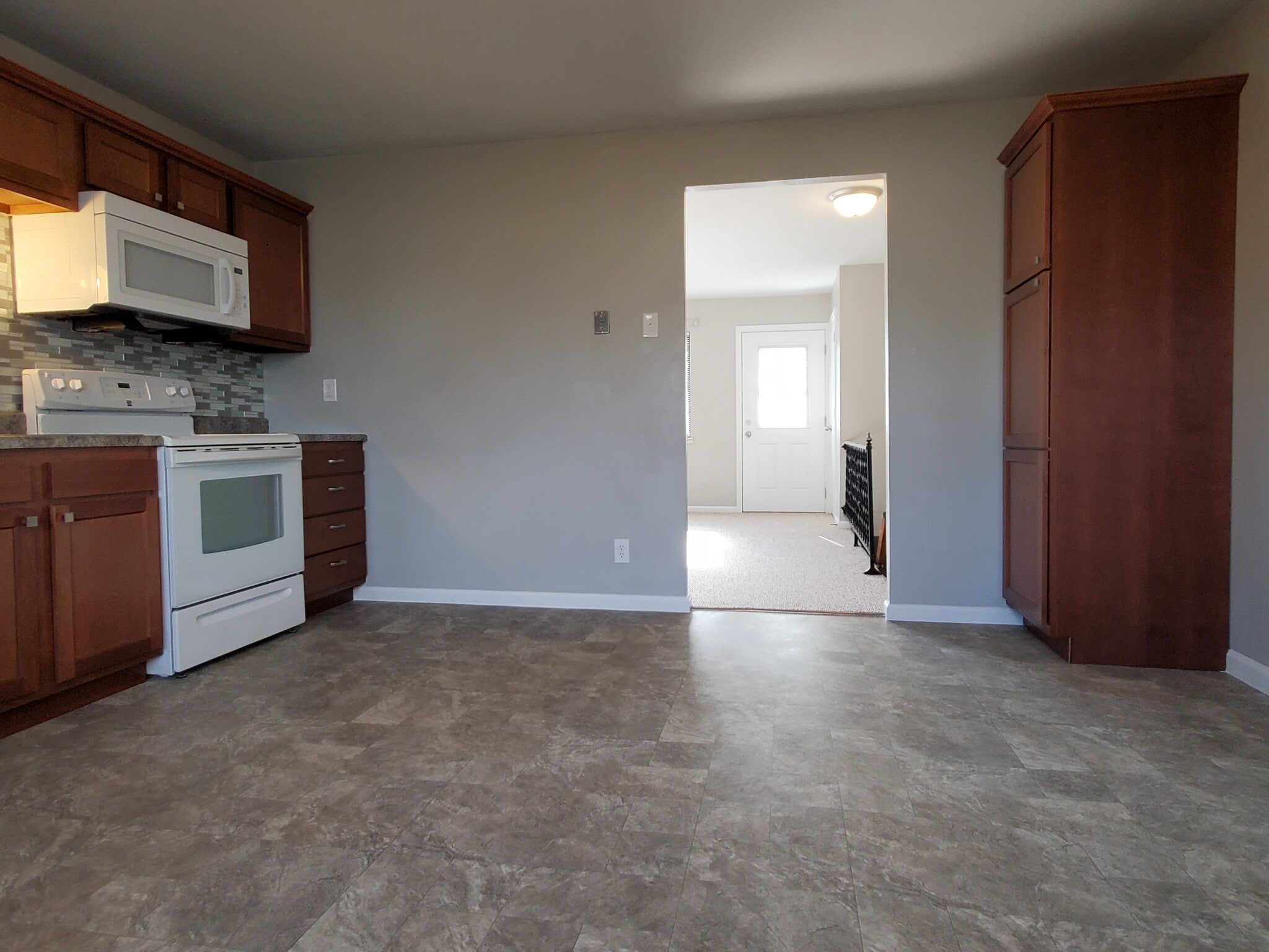 Building Photo - 5526 Humbert Rd