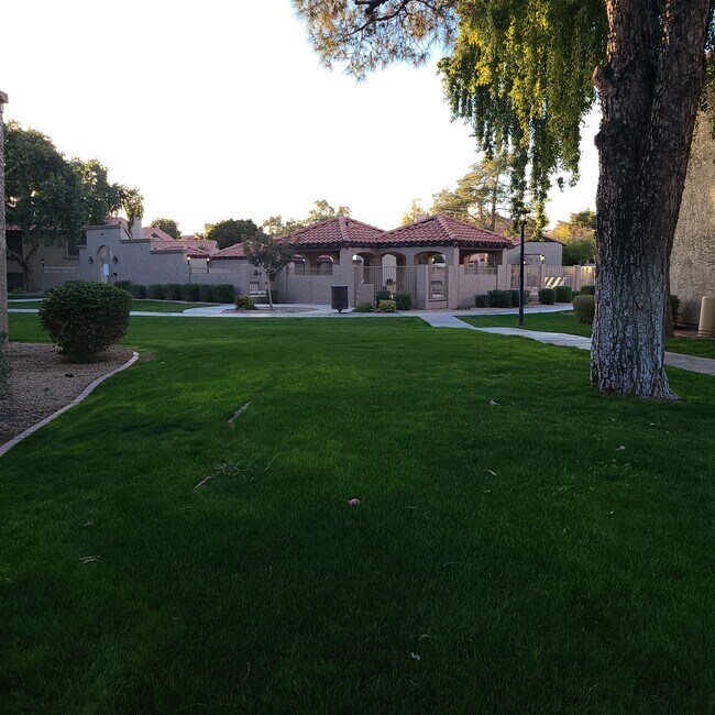 Building Photo - 3491 N Arizona Ave