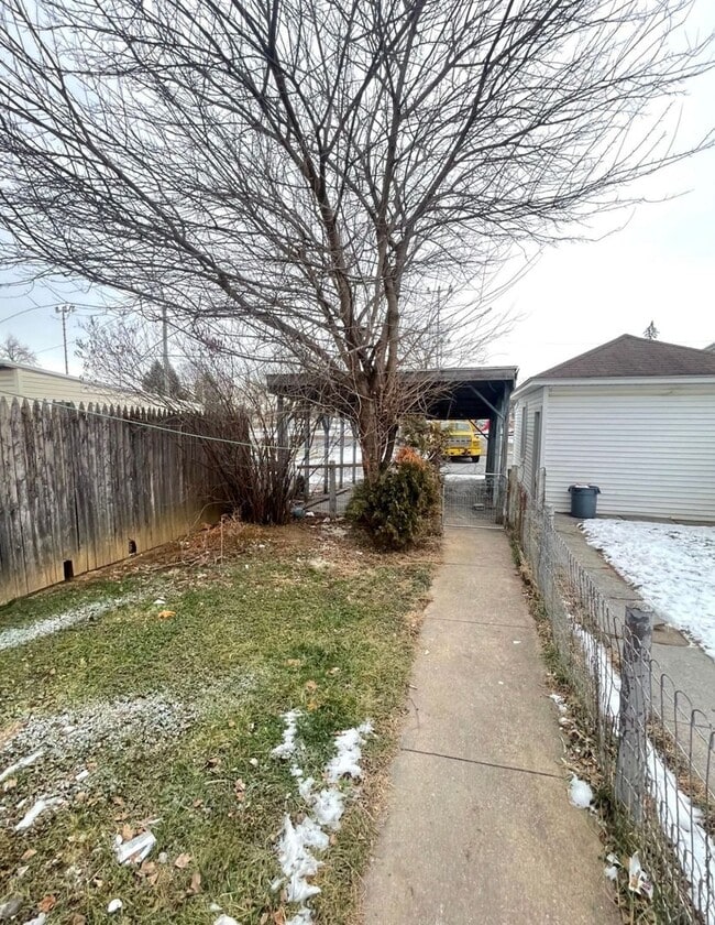 Building Photo - 3 Bed/ 1 Bath Home for Rent-237 N. Sherman St., York, PA