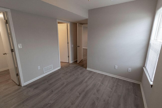 Building Photo - 5313 Currituck Ln