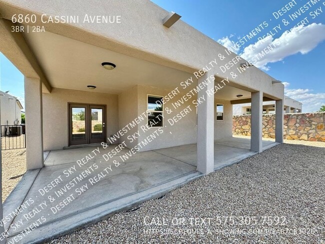 Building Photo - 6860 Cassini Ave