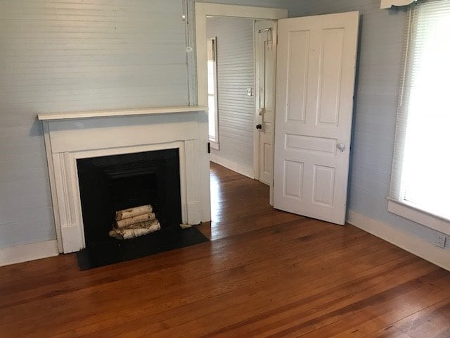 Building Photo - 402 Madkins St