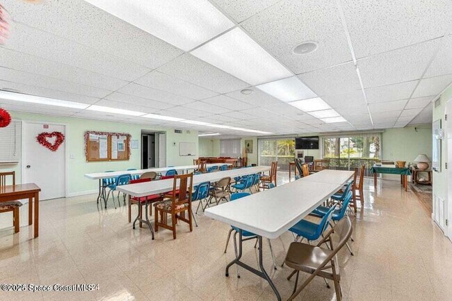 Building Photo - 500 Palm Springs Blvd