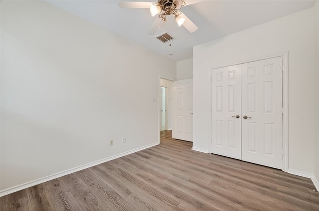 Building Photo - 13738 View Meadow Ln