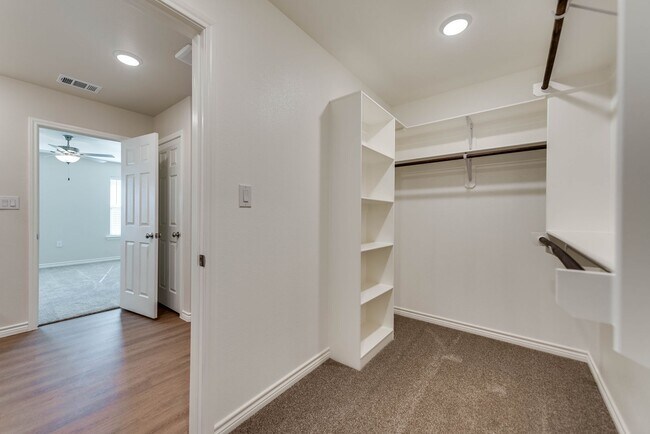 Building Photo - Limited-Time Move-In Special - $1,999 FIRST MONTH RENT