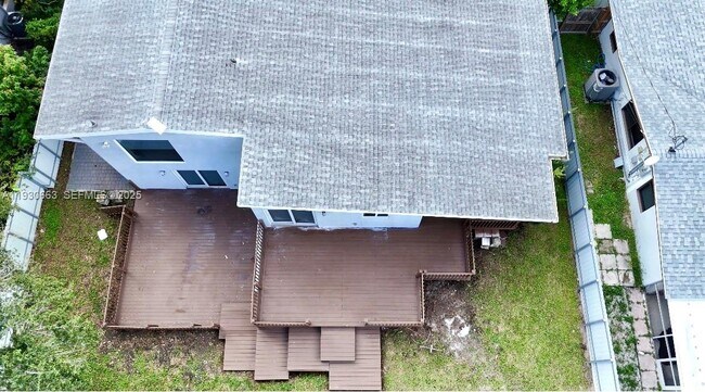 Building Photo - 2536 Flamingo Ln