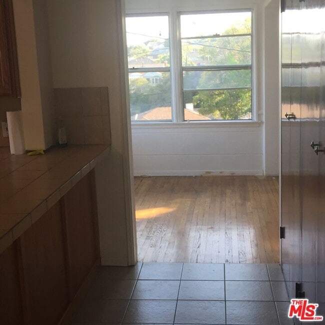 Building Photo - 5245 Maymont Dr