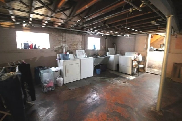 Building Photo - 10944 S Artesian Ave