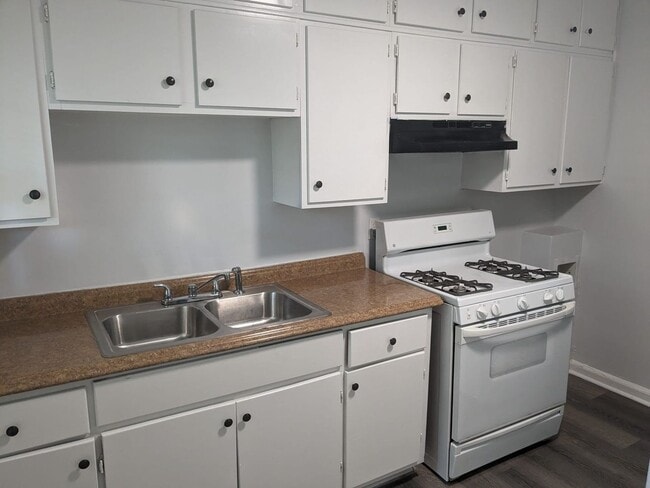 Building Photo - Charming 2-Bedroom, 1-Bath Home with Fenced Yard in Decatur