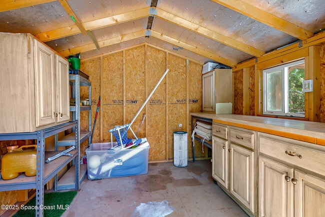 Building Photo - 285 Le Jeune Dr