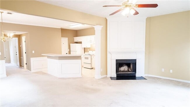 Building Photo - 2327 Oak Glenn Cir