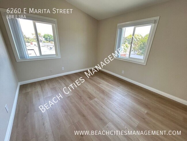 Building Photo - 6260 E Marita St