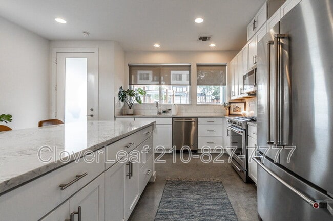 Building Photo - 102 Tendick St