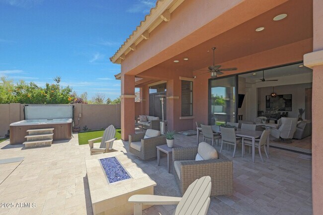 Building Photo - 9973 E Edgestone Dr