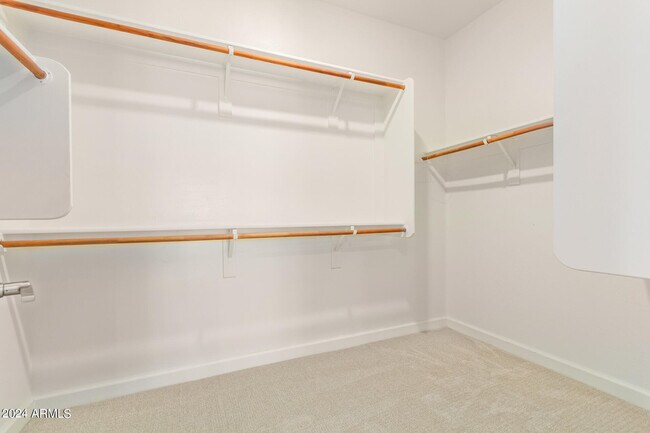 Building Photo - 9746 E Tumbleweed Ave