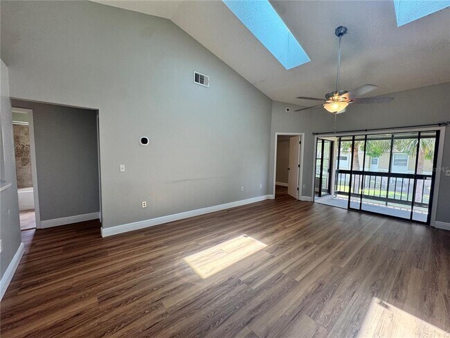 Building Photo - 3118 S Semoran Blvd