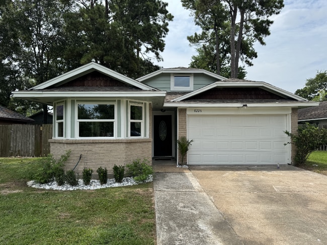 Building Photo - 8226 Greens Rd