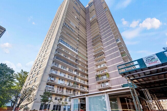 Building Photo - 6040 JFK Blvd E