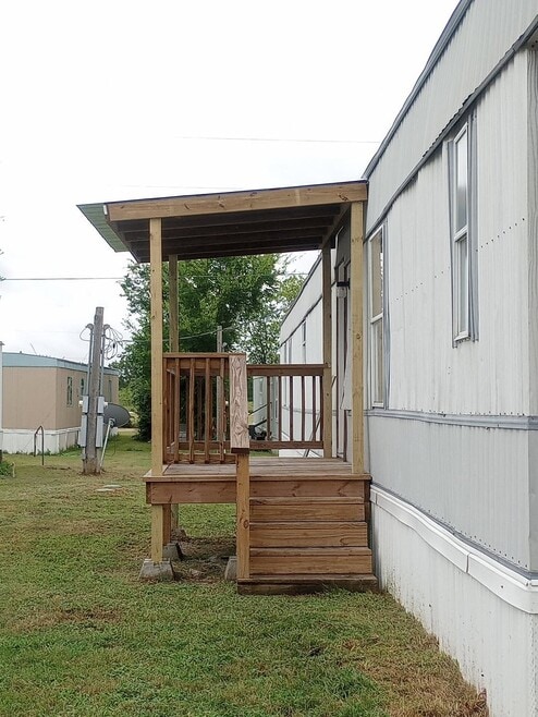 Building Photo - 906 FM247
