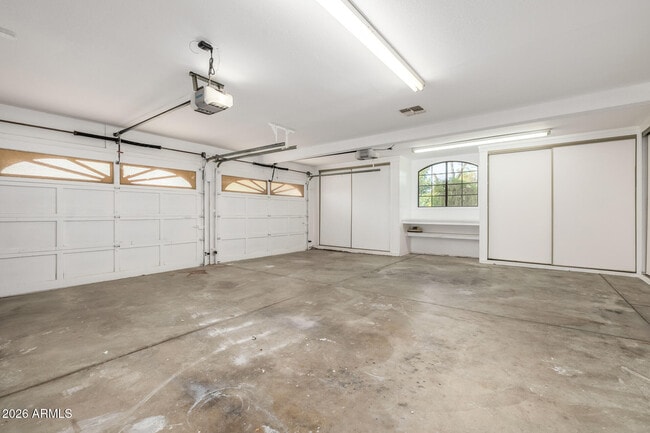 Building Photo - 8272 S Pecan Grove Cir