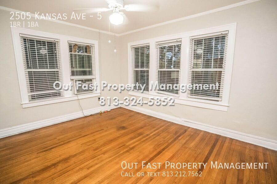 Building Photo - 2505 W Kansas Ave