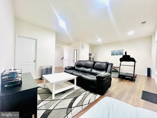 Building Photo - 25172 Fluvial Terrace