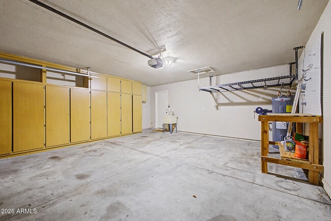 Building Photo - 7733 W Pershing Ave