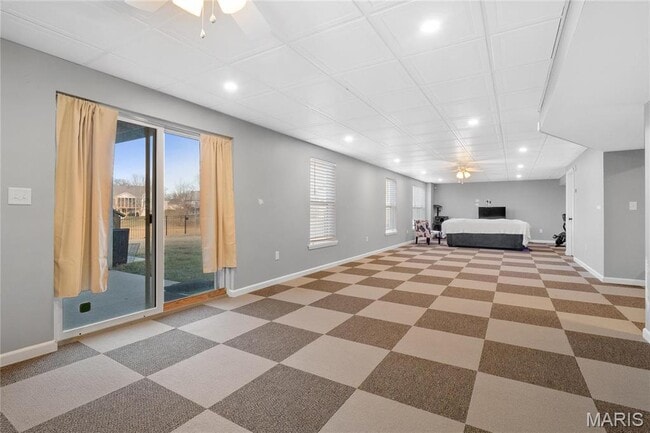 Building Photo - 2617 Lauren Lake Dr