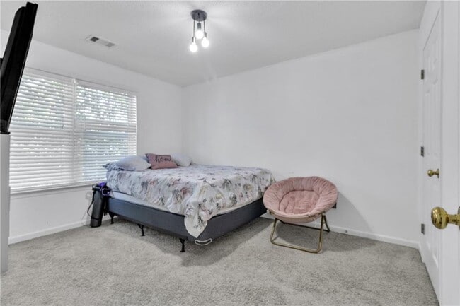 Building Photo - 2713 Ashleigh Ln