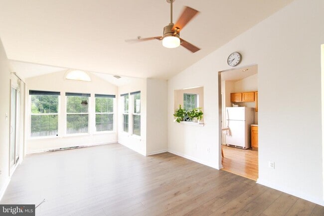 Building Photo - 7505 Calderon Ct
