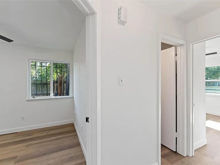 Building Photo - 10307 Staghill Dr