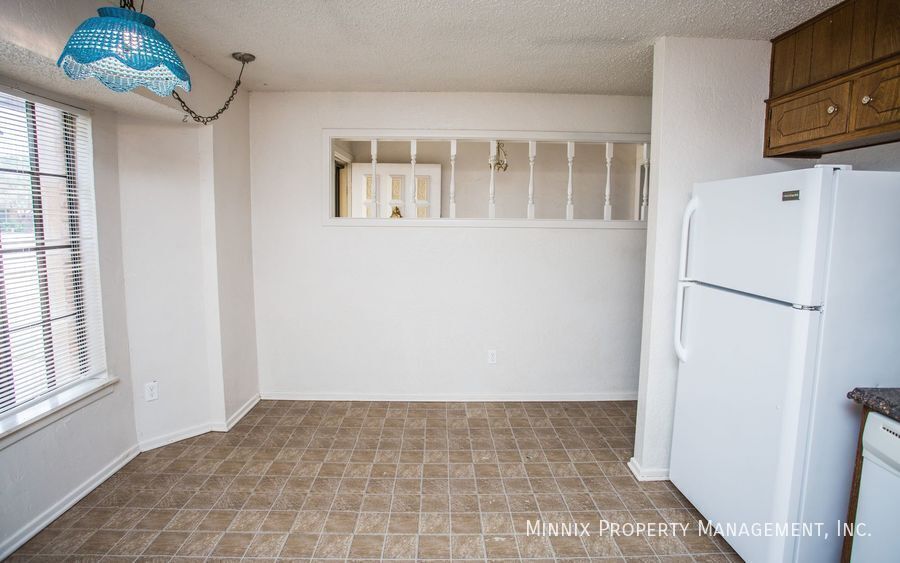 Building Photo - 2325 81st St