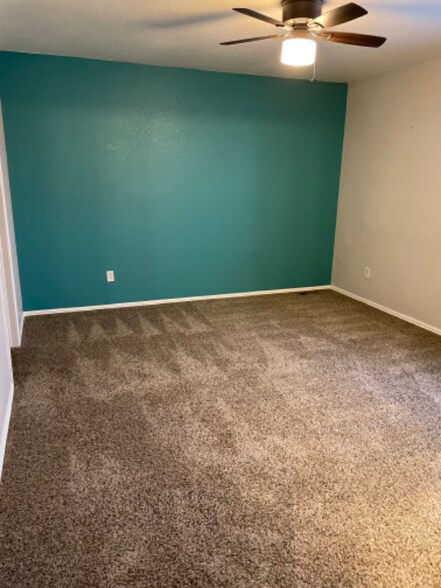 Building Photo - 8719 Rosebud Pl