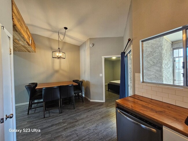 Building Photo - FREE RENT  INTERESTED??  Welcome nearly new, updated single-level patio home