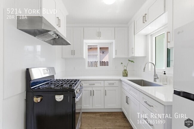 Building Photo - 5214 York Blvd