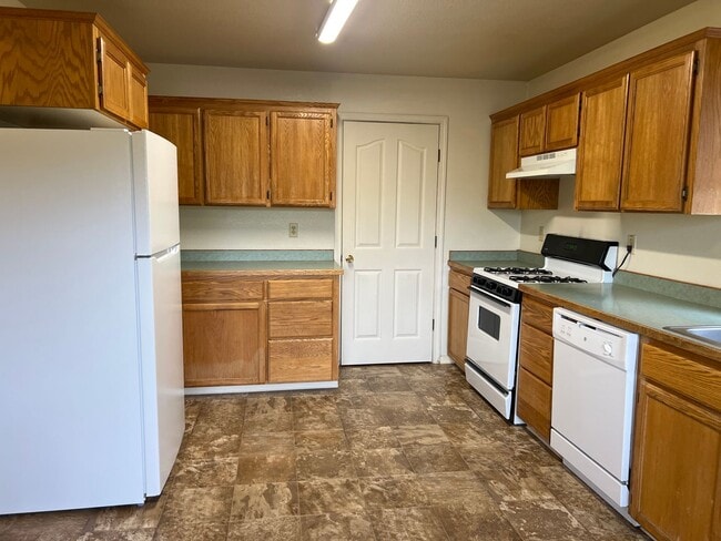 Building Photo - 1493 Larissa Cir
