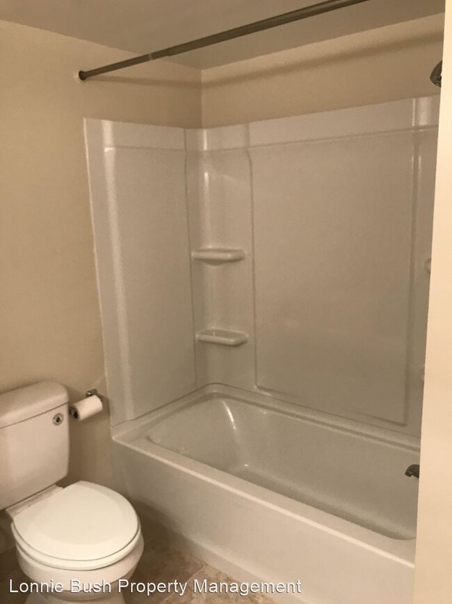 Building Photo - 2 br, 1 bath House - 35 Davenport Ct