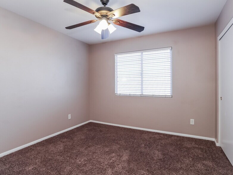 Building Photo - 8800 Happy Pines Ave