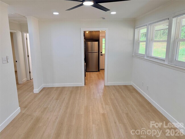 Building Photo - 1448 Academy St