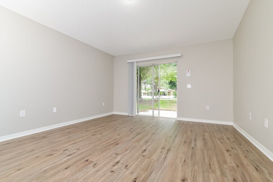 Building Photo - 1608 Sterns Dr